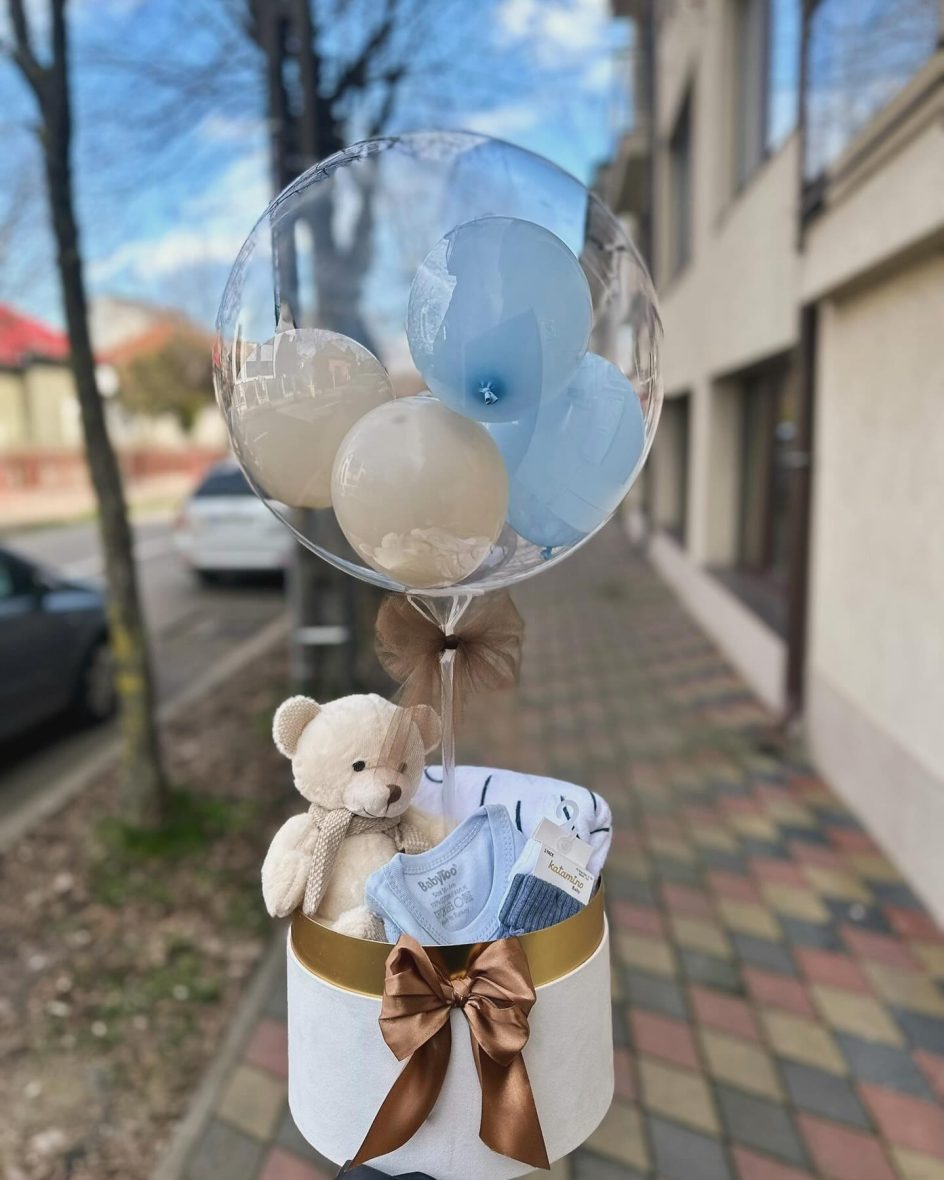 Aranjament cu balon si ursulet