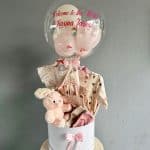 Aranjament cu balon si hăinuțe