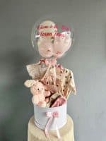 Aranjament cu balon si hăinuțe