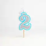Lumânare tort albastru,argintiu cu sclipici 6 cm cifra 2
