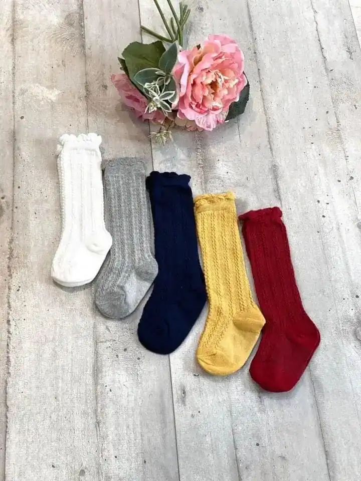 WhatsApp-Image-2022-12-04-at-14.27.43.webp Sosete cu model - imagine 1