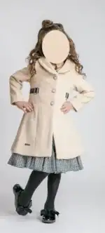 Set palton crem si rochita în carouri