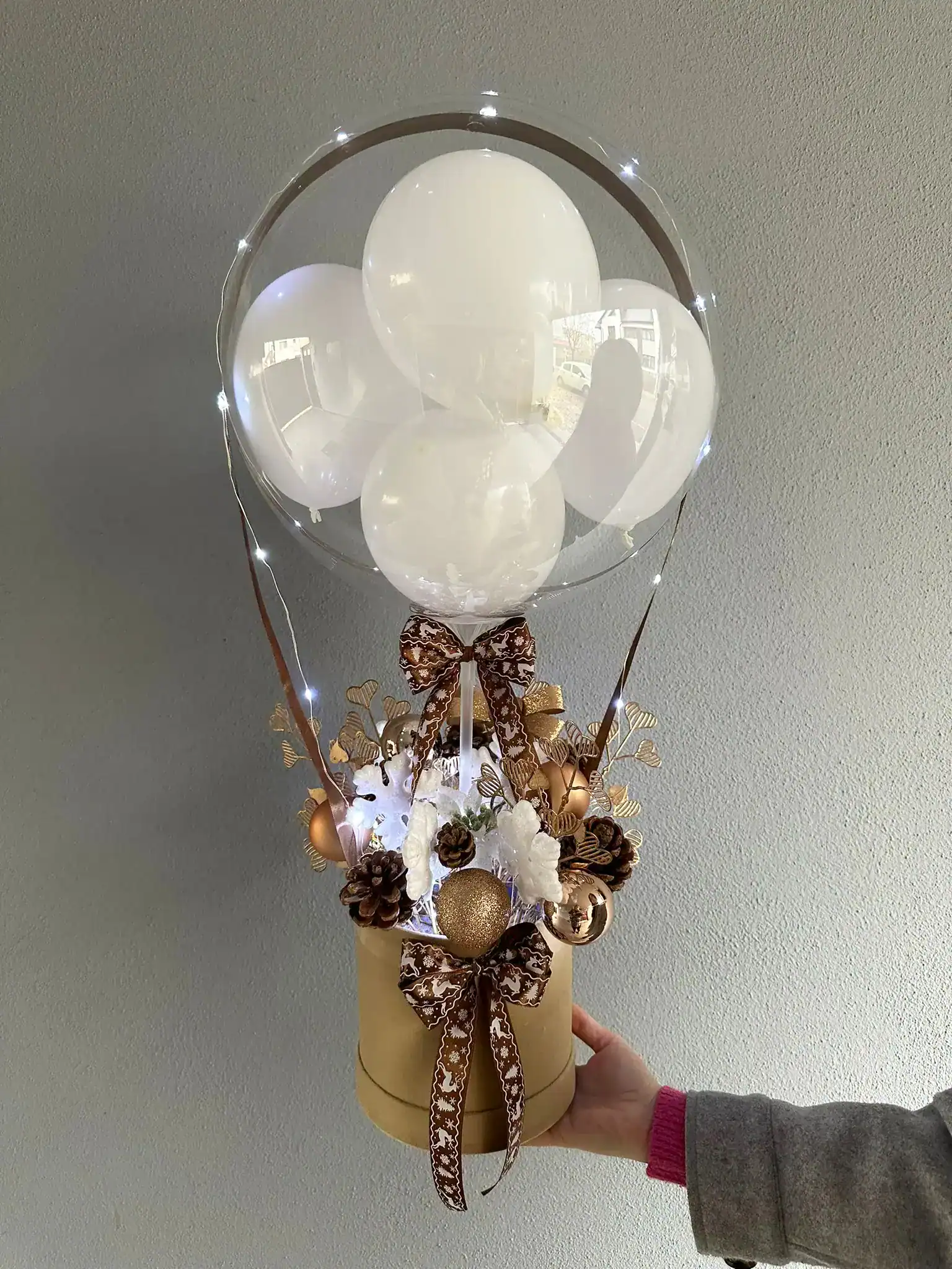 d774ac4c-11a2-446c-bb23-5d7a332fbea9.webp Aranjament Craciun cu luminite - imagine 1