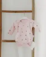 Body roz deschis cu floricele